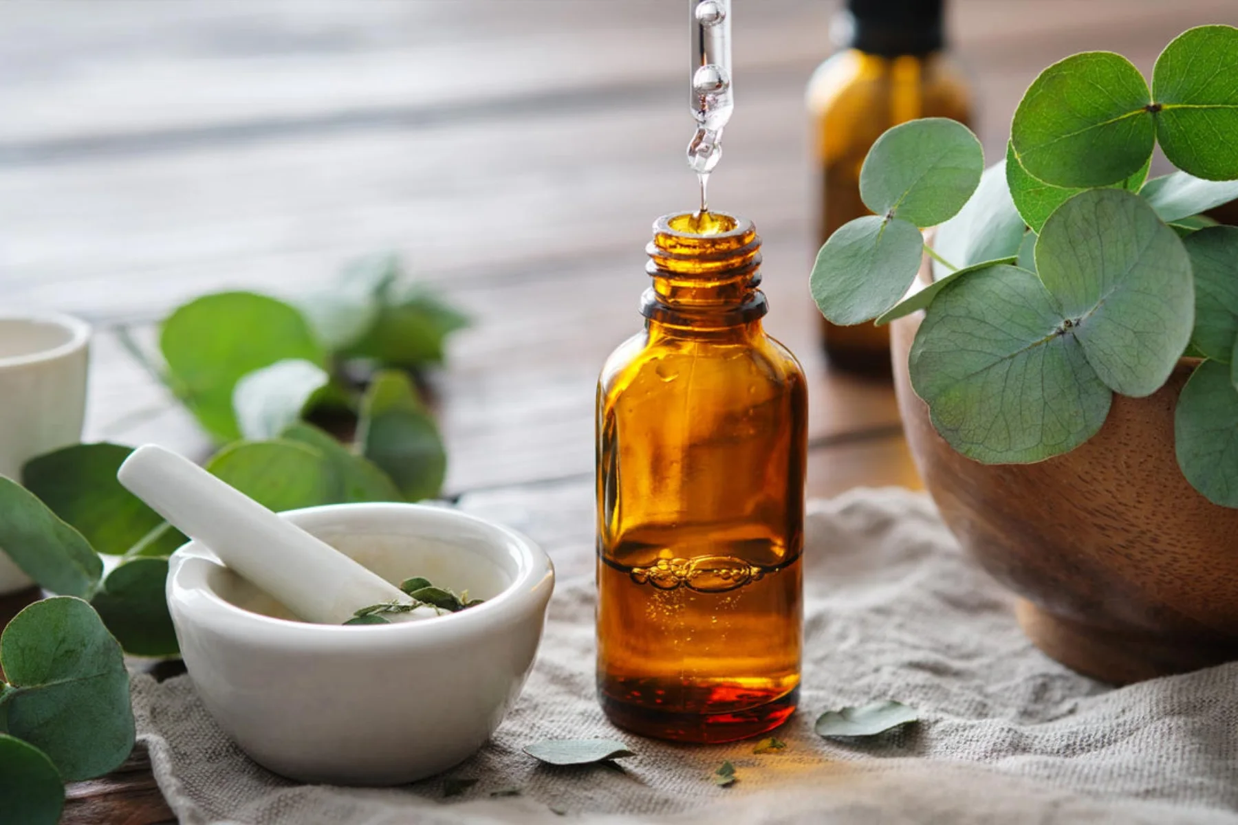 Blend de óleos naturais personalizados — melhores técnicas de terapia capilar
